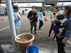 「花テラス：チューリップ球根植え」の画像