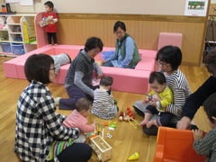 「子育ての駅てらどまり「にこにこ」」の画像