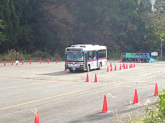 「バックで車庫入れ」の画像