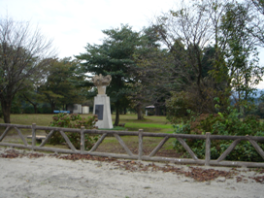 「馬高・三十稲場遺跡保存会の活動」の画像1