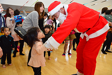 「最後はサンタさんとダンス」の画像