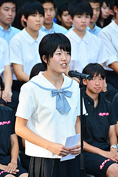 「帝京長岡高校空手道部・佐藤陽菜さんが決意を述べました」の画像