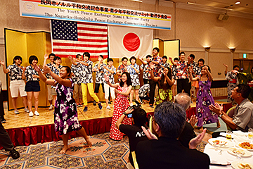 「歓迎夕食会では楽しいひとときを過ごしました」の画像