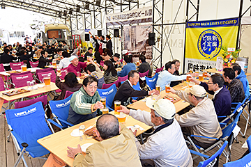 「16日に試食会を開催」の画像