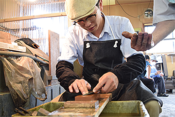 「参加者は「作る人たちの伝統があることを実感しました。」と語りました」の画像