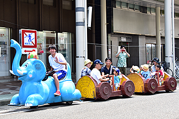 「ぞう列車」の画像