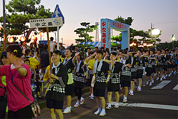 「約7,000人が訪れた中之島夏まつり」の画像