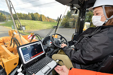 「除雪車に導入する実証実験」の画像