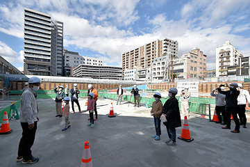 「親子向けの見学ツアー」の画像