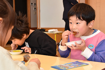 「未利用魚を試食したり観察したり」の画像2