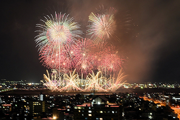 「花火「故郷はひとつ」」の画像1