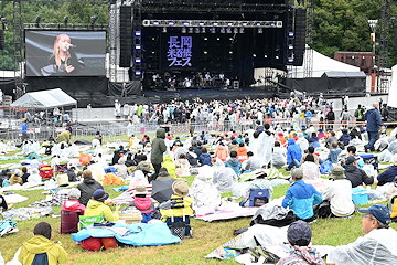 「大迫力ライブ」の画像