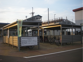 越後滝谷駅自転車置場